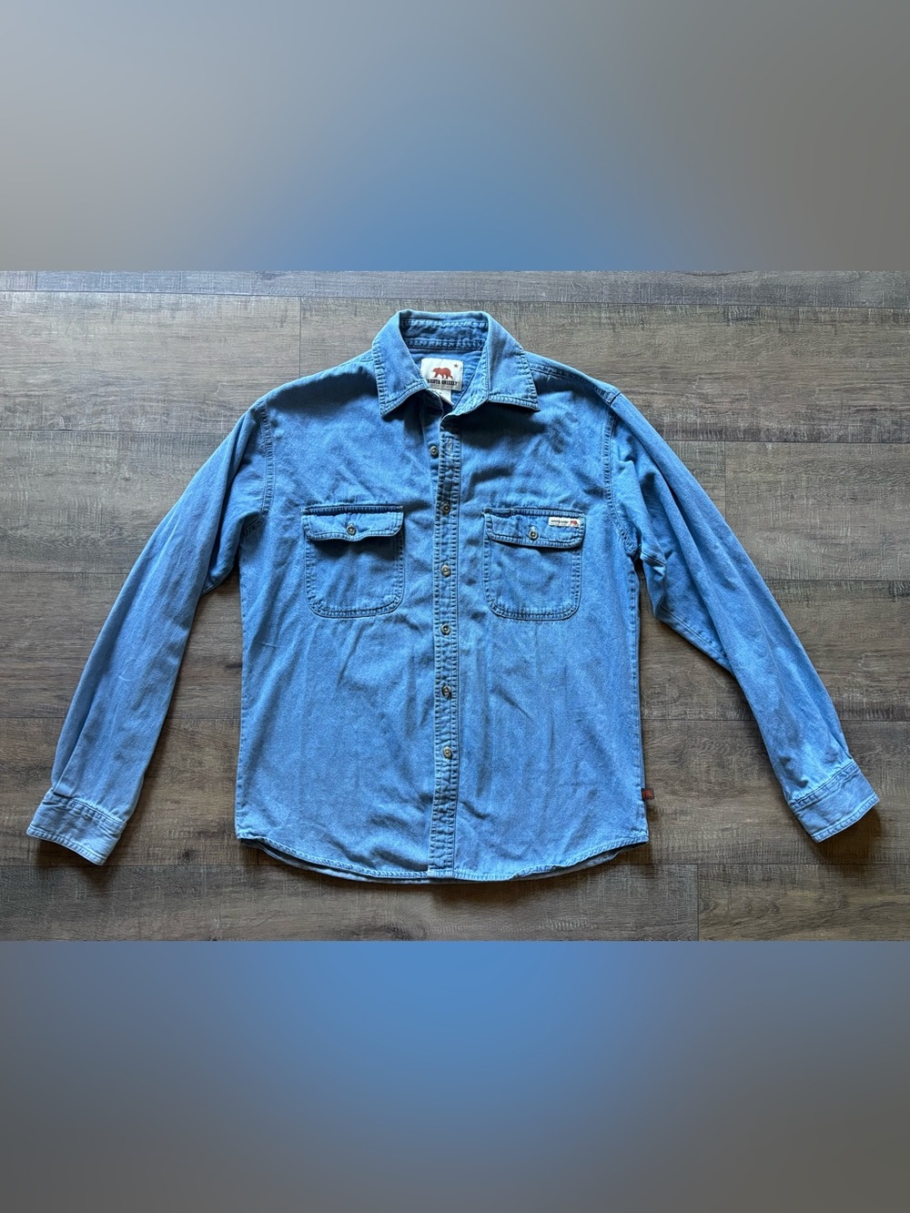Dakota Grizzly men’s size medium oversized long sleeve blue denim work shirt